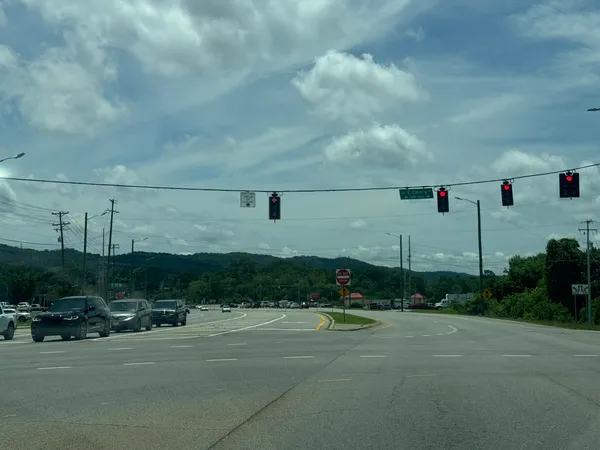 Neighbors of Halls Crossroads