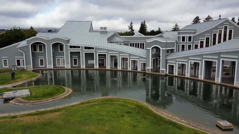 Pleasant Hill Friends and Neighbors