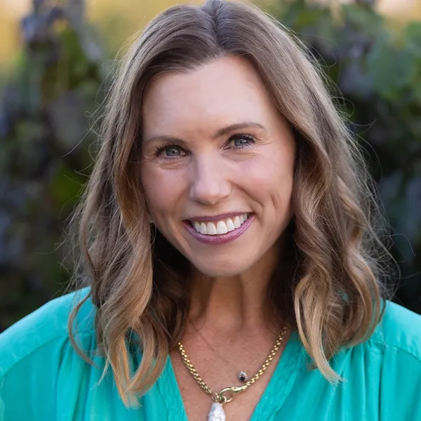 Stephanie Russell
